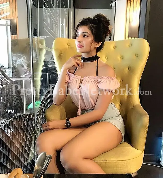 Yasna – Iranian High Profile Escort in North Goa | Premium Goa Escort Service